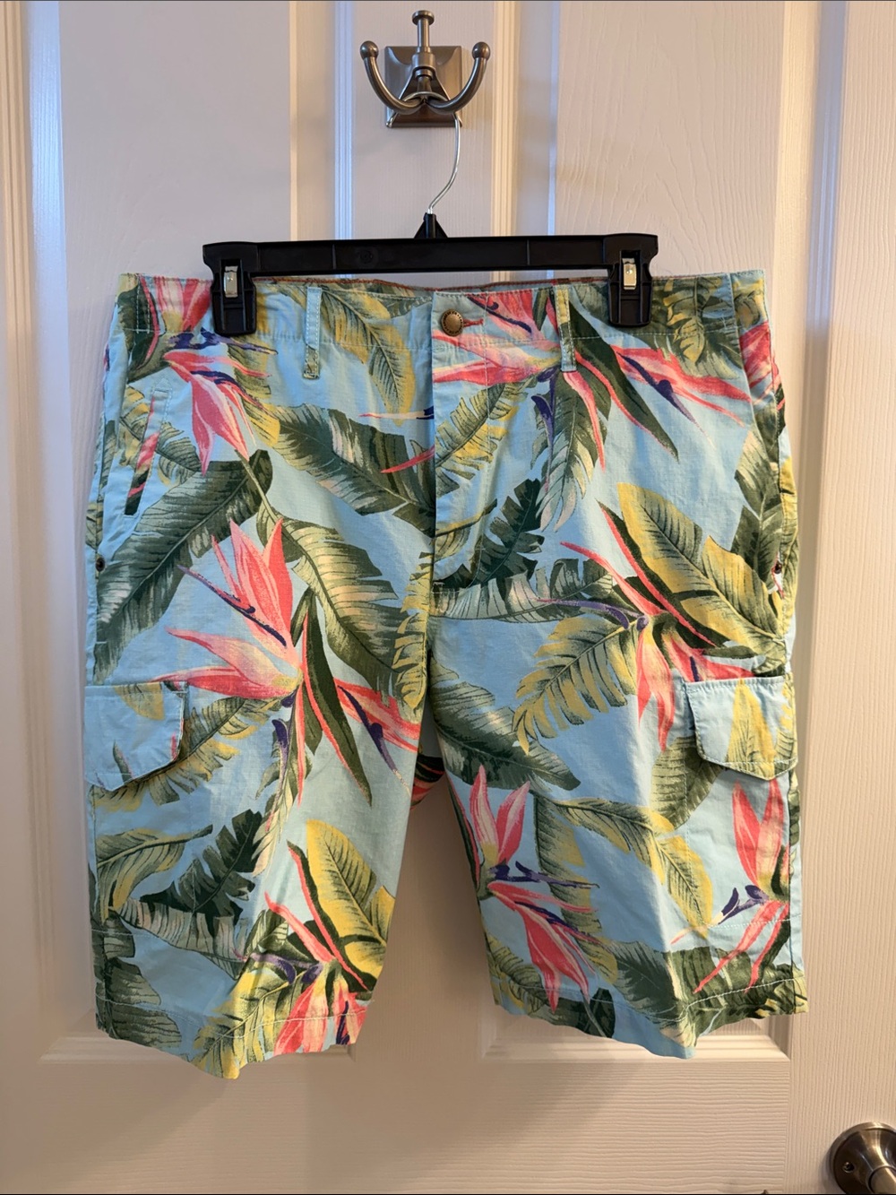 Caribbean Joe Tropical Print Men's Cargo Shorts - Light Aqua